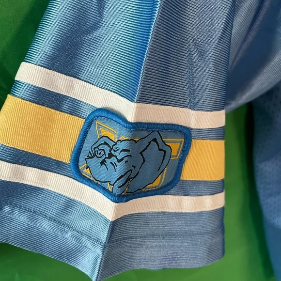 Football jersey, adult size large, light blue with yellow and white trim - Picture 7 of 8